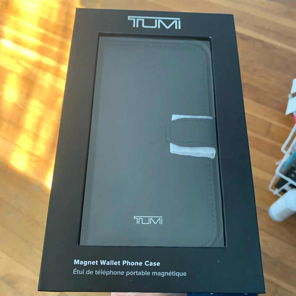 TUMI wallet folio iPhone case NEW! BLACK (magnet phone case also avail) - Picture 2 of 13